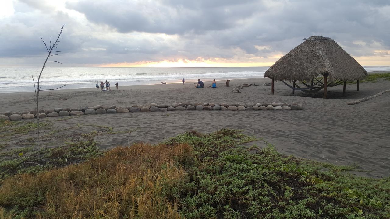 Eco-Hotel Playa Quilombo Las Lisas Екстер'єр фото